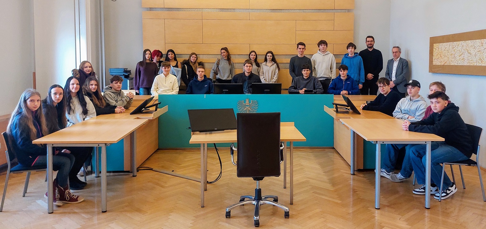 6c_justiz-macht-schule_40