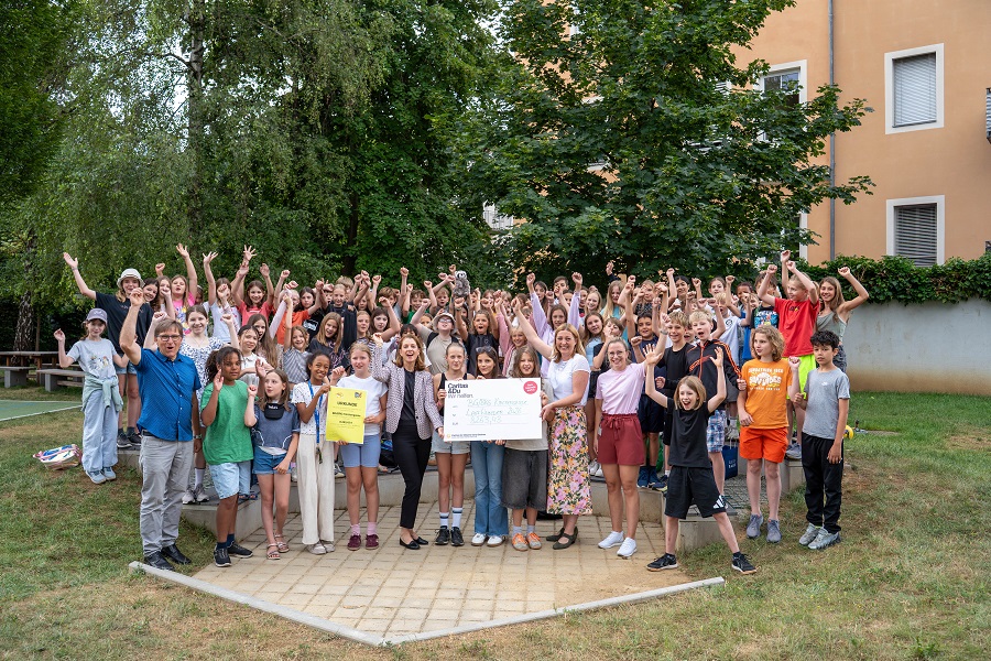 08072026_spendenuebergabelaufwunderkirchengasse_c_caritas_streif-11_15